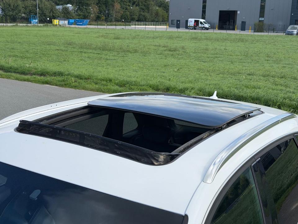 Audi Q5 2010 — photo 11