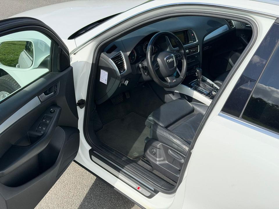 Audi Q5 2010 — photo 12