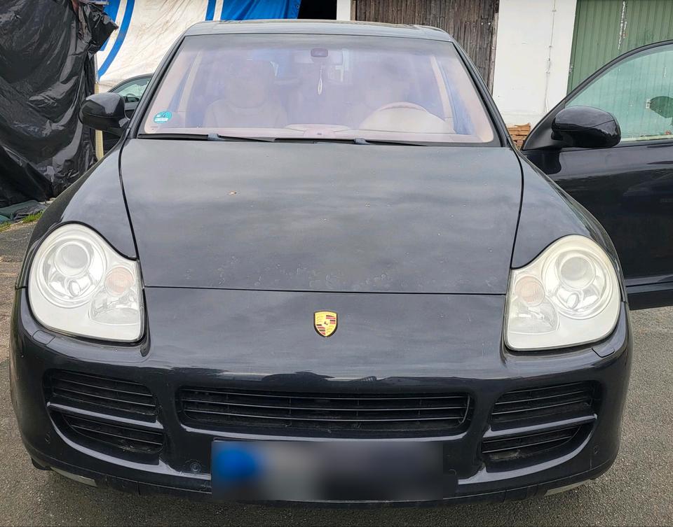 Porsche Cayenne, 2004