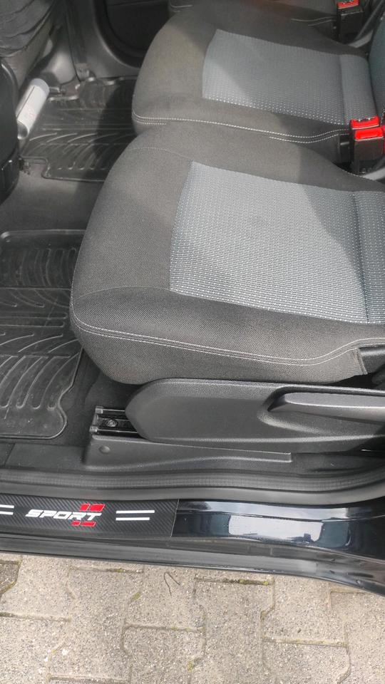 Ford S-Max 2011 — photo 9