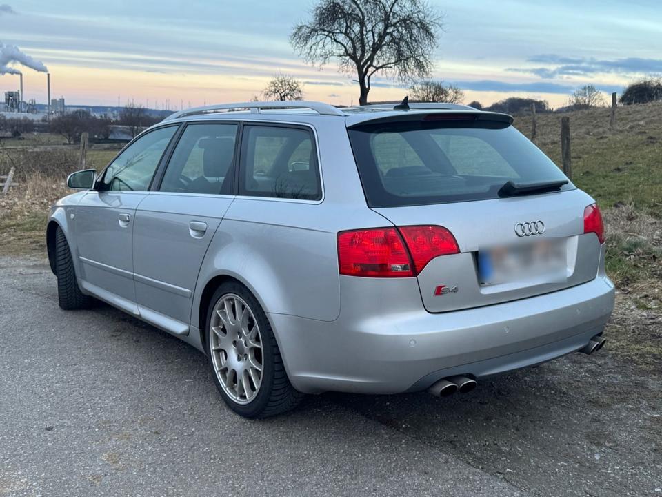 Audi S4 2005 — rear view