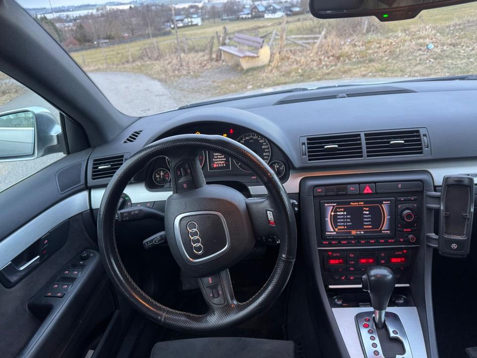 Audi S4 2005 — photo 7