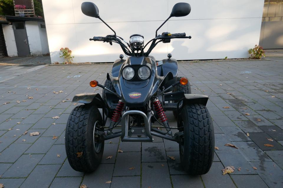  Quad 50ccm SMC r50 2005 — interior