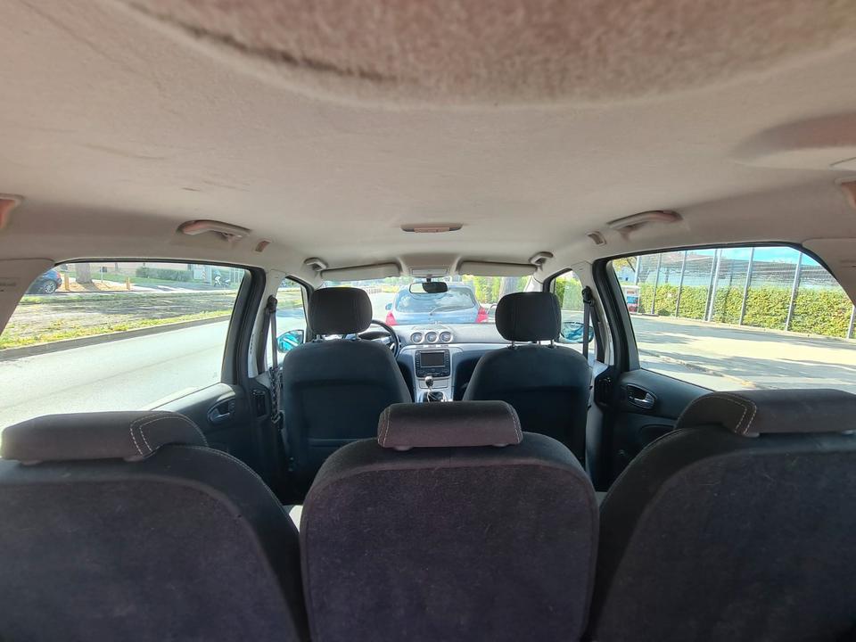 Ford S-Max 2011 — фото 5