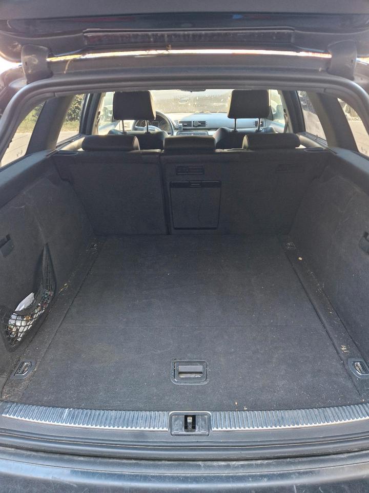 Audi A4 2005 — photo 8
