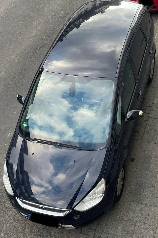 Ford S-Max 2007 — вигляд ззаду