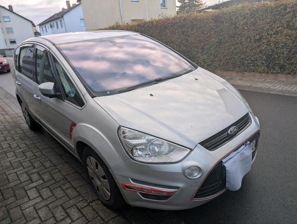 Ford S-Max 2012 — interior