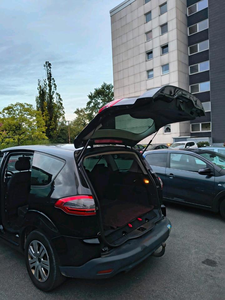 Ford S-Max 2012 — photo 10