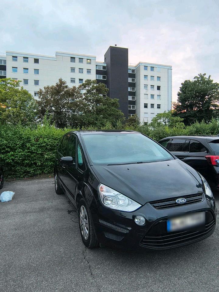 Ford S-Max 2012 — photo 12