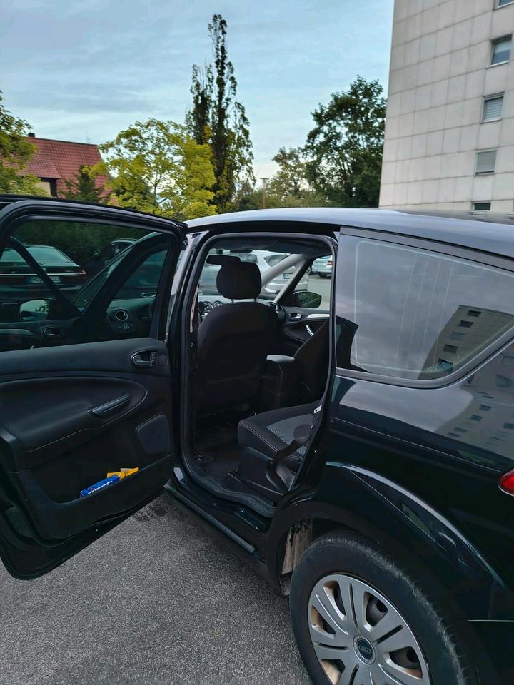 Ford S-Max 2012 — photo 6