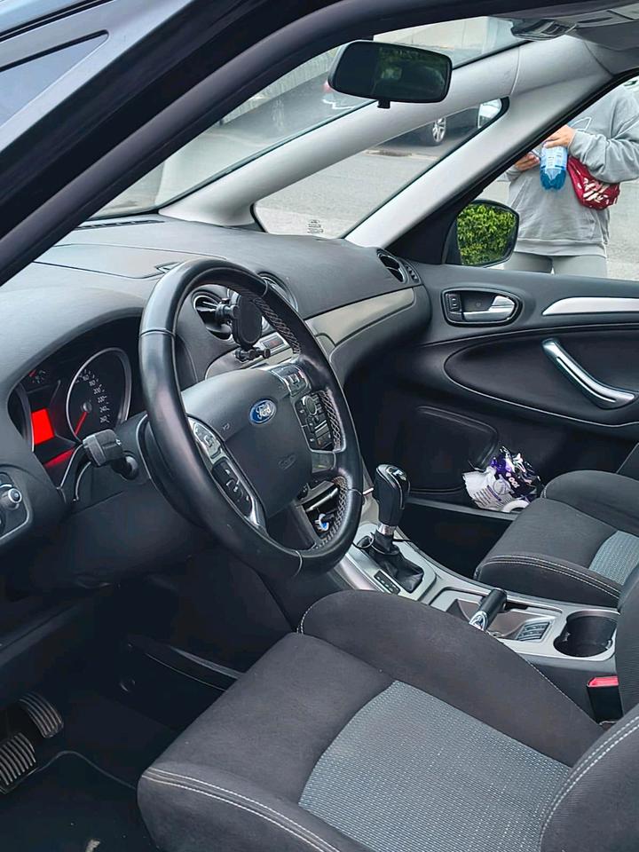 Ford S-Max 2012 — photo 7