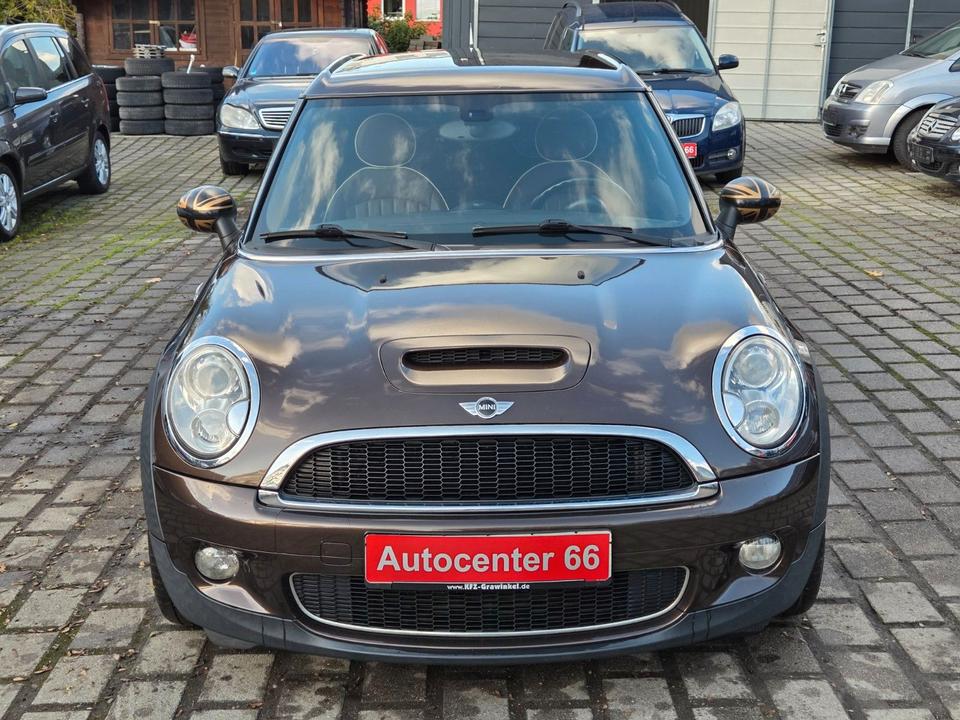 Mini Cooper S Clubman 2008 — rear view