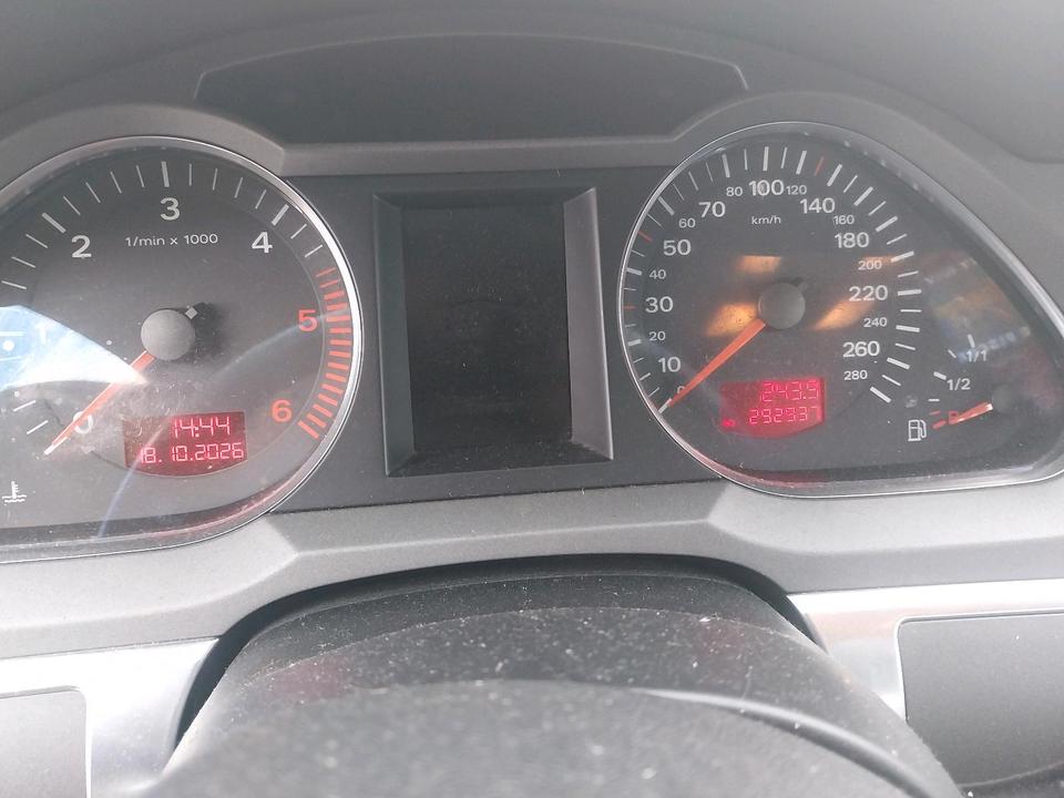 Audi A6 2006 — engine