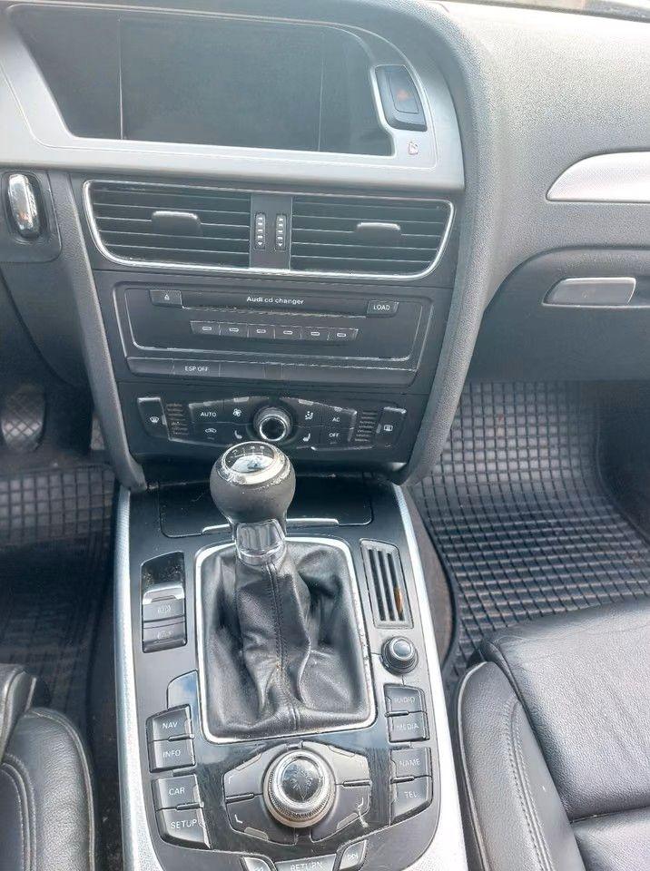 Audi A4 2008 — photo 12