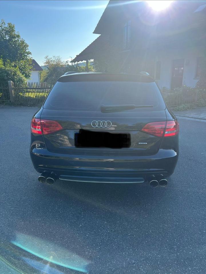Audi A4 2008 — двигун