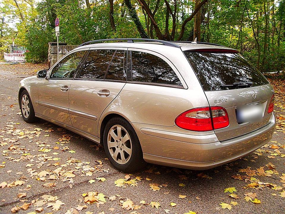 Mercedes Benz E 220 2007 — photo 12