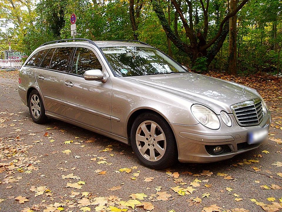 Mercedes Benz E 220 2007 — photo 16