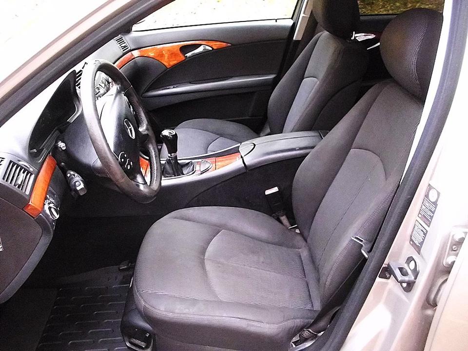Mercedes Benz E 220 2007 — engine