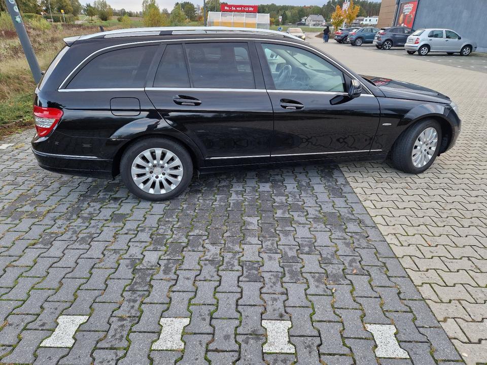 Mercedes Benz 220 2008 — photo 8