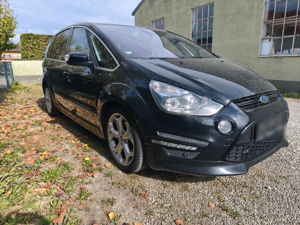 Ford S-Max 2012 — engine