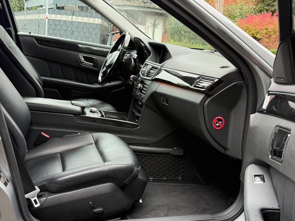 Mercedes Benz E 300 2011 — photo 5