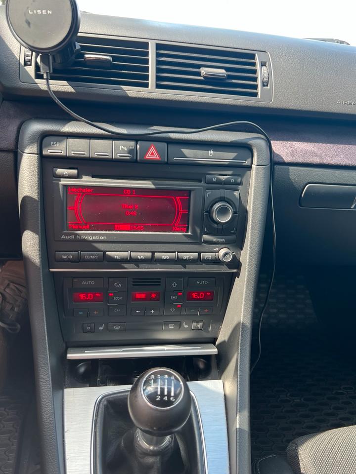 Audi A4 2007 — photo 12