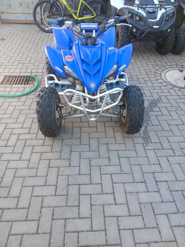 Yamaha verkaufe dieses Yamaha quad 2004 — rear view