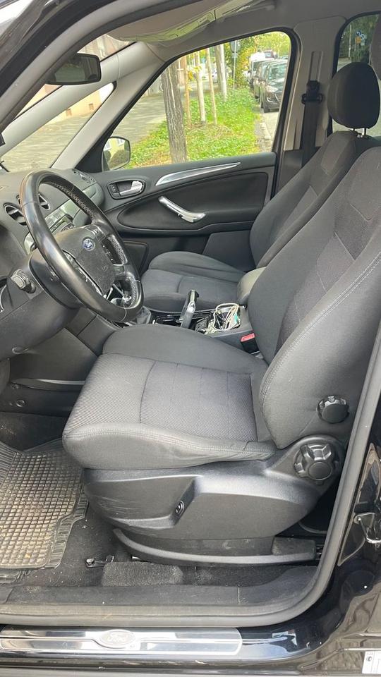 Ford S-Max 2012 — photo 10