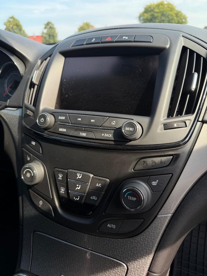 Opel Insignia 2014 — photo 10