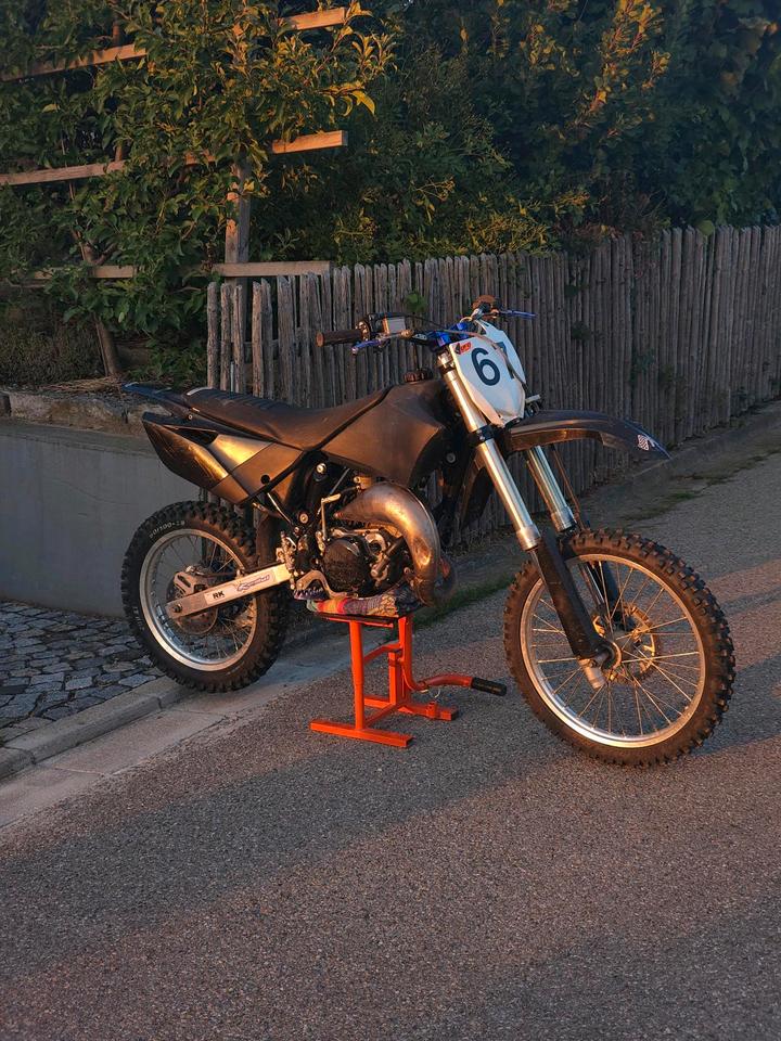 Yamaha yz 85 ccm Großrad 2 Takt keine Sx, Kx, Rm Motocross 2015 — двигун 85 ccm