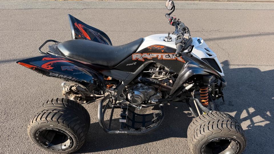 Yamaha !Diese Woche 8000€! Yamaha Raptor 700r/ LOF Zulassung 2014 — interior