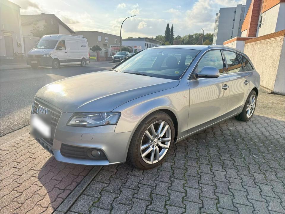Audi A4 2009 — interior