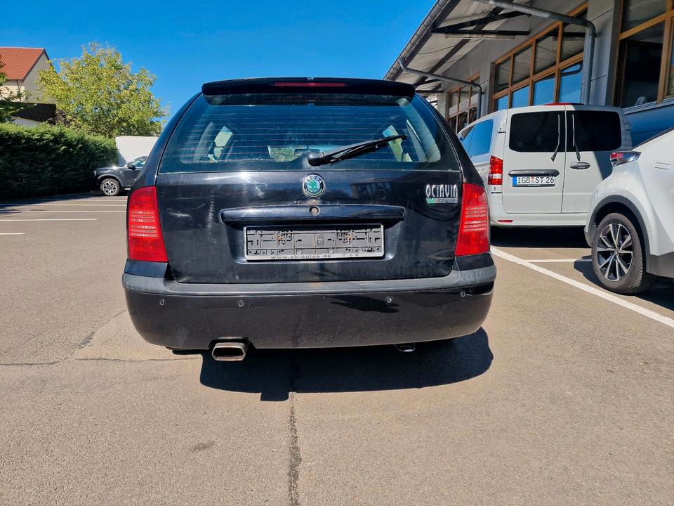 Skoda Octavia 2004 — engine