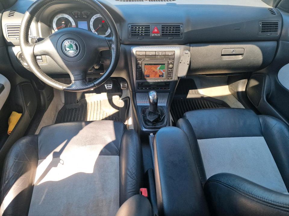 Skoda Octavia 2004 — photo 7