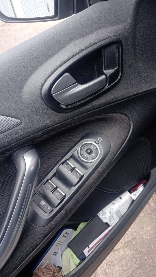 Ford S-Max 2009 — photo 8