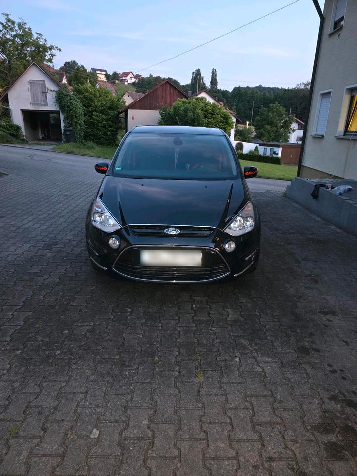 Ford S-Max 2010 — photo 10