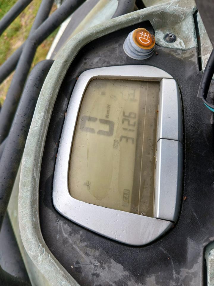  Quad J Max Explorer 700 2015 — interior