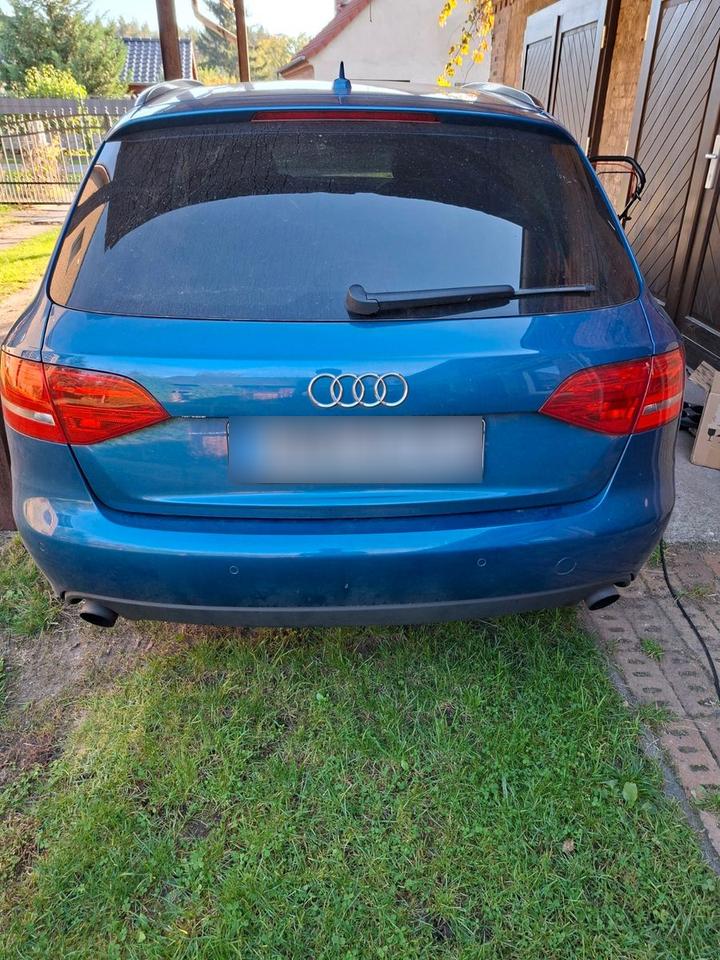 Audi A4 2009 — photo 10