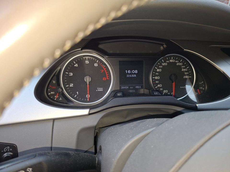 Audi A4 2009 — photo 5