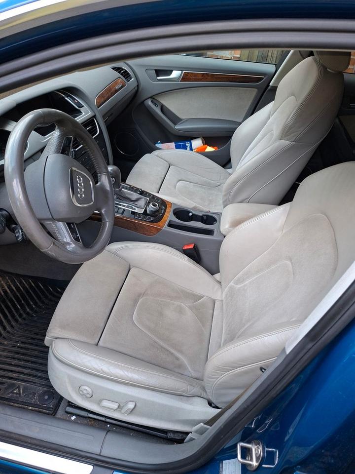 Audi A4 2009 — photo 6