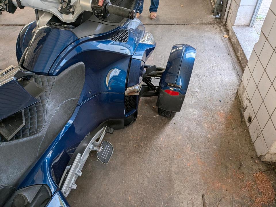 Weitere Motorräder Gelöscht • CAN AM Spyder Unfall 2011 — photo 5