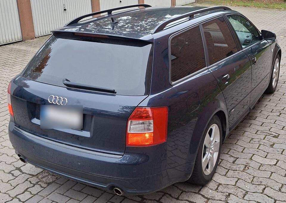 Audi A4 2004 — photo 16