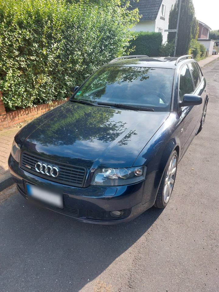 Audi A4 2004 — engine