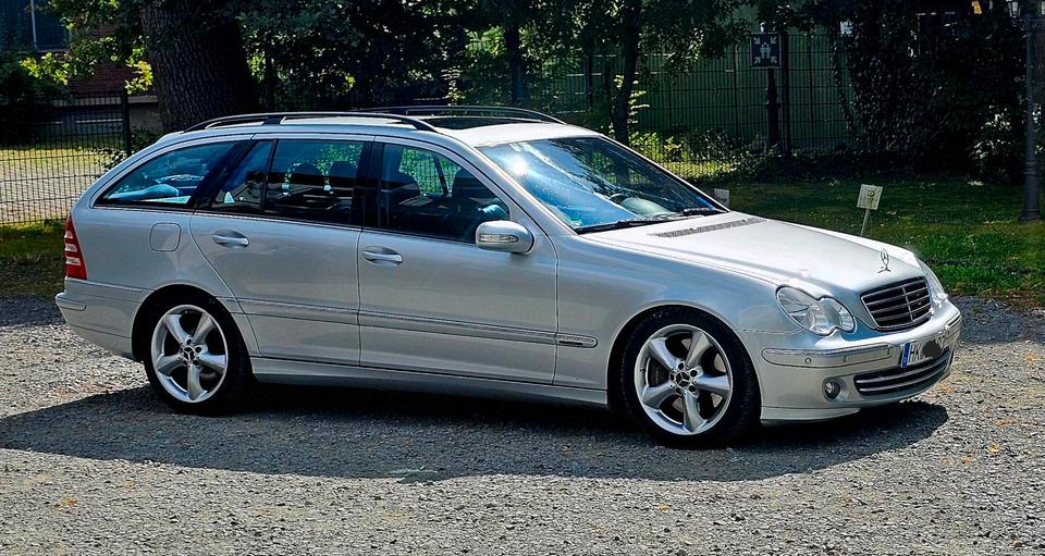 Mercedes Benz C 320 2006 — photo 10