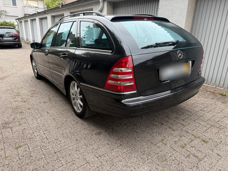 Mercedes Benz C 280 2006 — interior