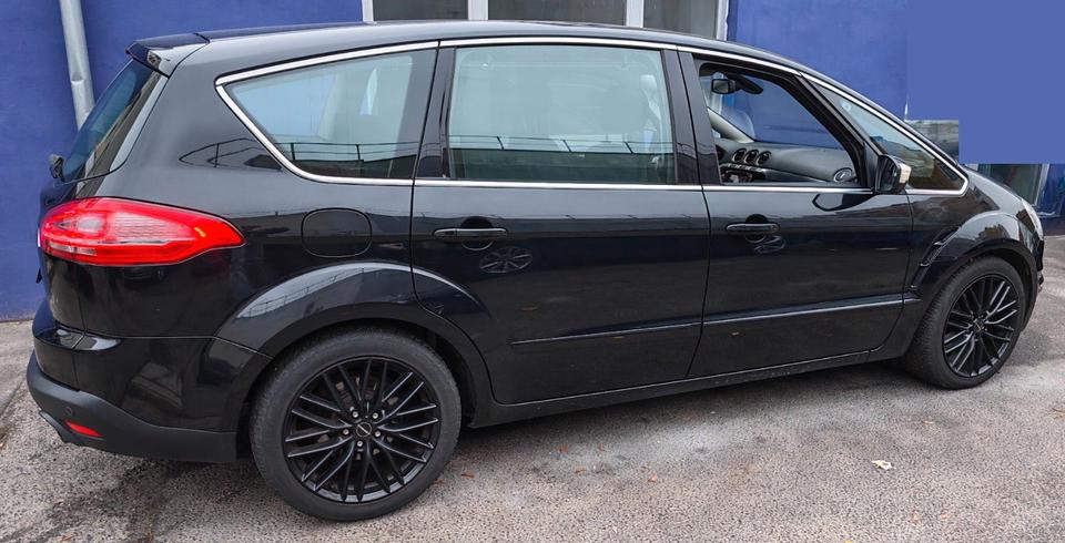 Ford S-Max 2012 — двигун