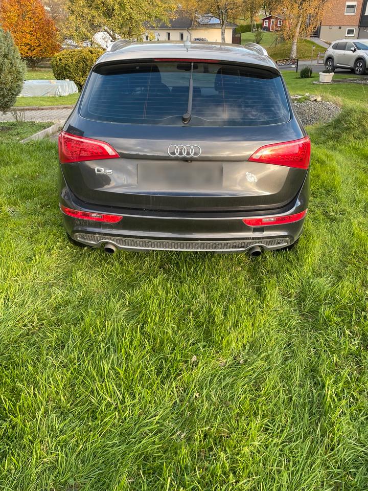 Audi Q5 2009 — салон