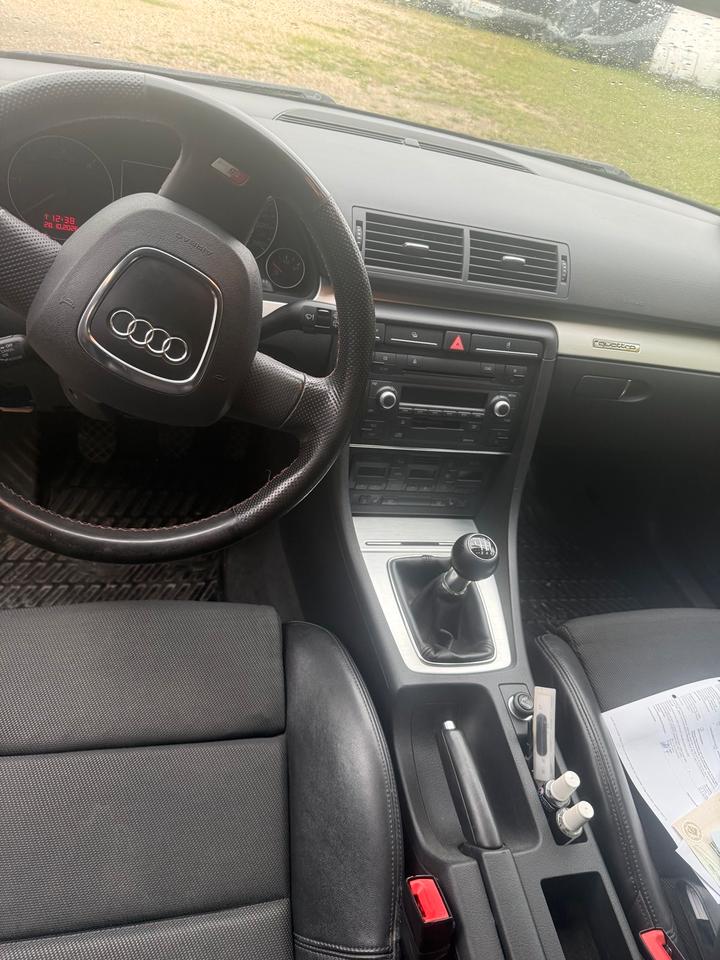 Audi A4 2006 — photo 9