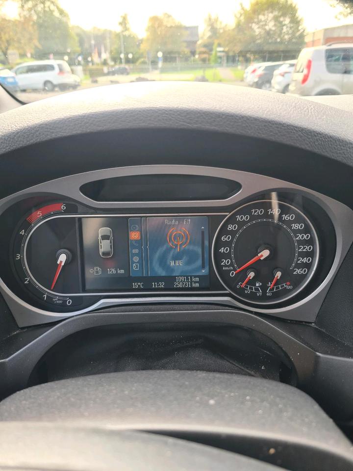 Ford S-Max 2008 — photo 8