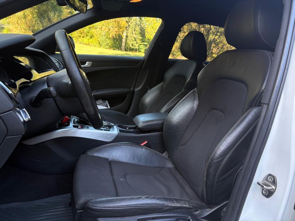 Audi A4 2009 — photo 9